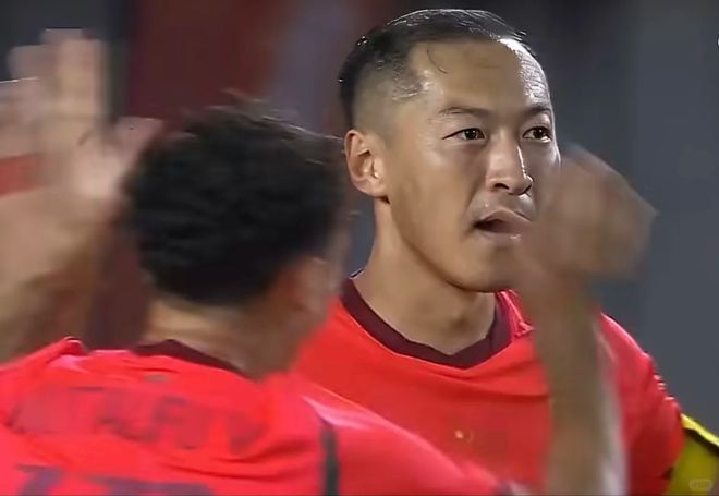中国足球全面崛起!中国队亚运会开门红,2-1胜朝鲜,亚冠两连胜 中国足球全面崛起!中国队亚运会开门红,2-1胜朝鲜,亚冠两连胜